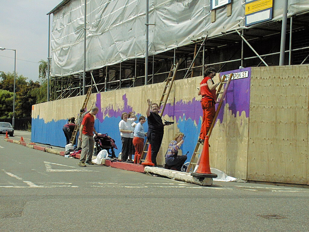 painting the hoarding